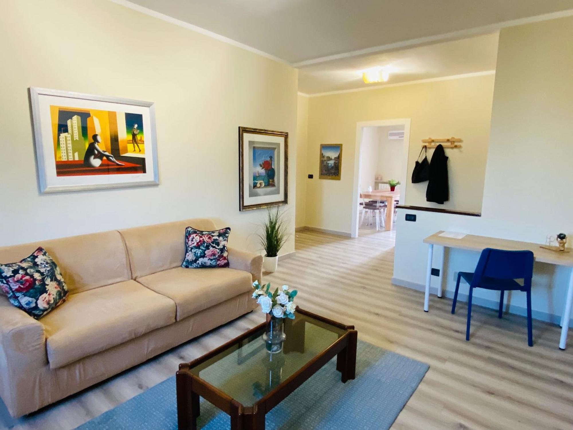 Elegante Appartamento Tre Amis - Doppio Garage & Free Wifi - Ac Centallo Exterior photo