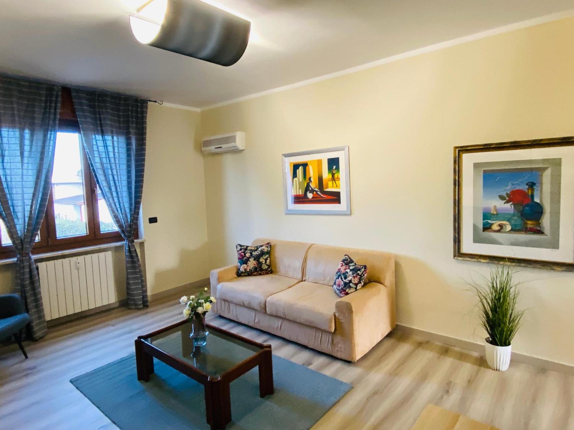 Elegante Appartamento Tre Amis - Doppio Garage & Free Wifi - Ac Centallo Exterior photo